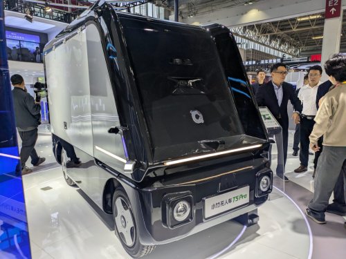 Autonomous Logistics Scaling Rapidly In China
