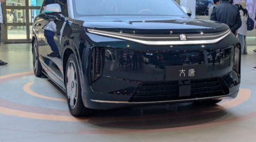 Tesla Model Y L. Why Would You Pick The Y?