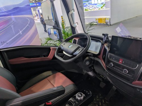 LANDKING Makes Electric Trucks Look Inevitable at Auto China