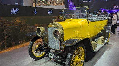 Legacy Automakers Pivot On Their Legacies At Auto China