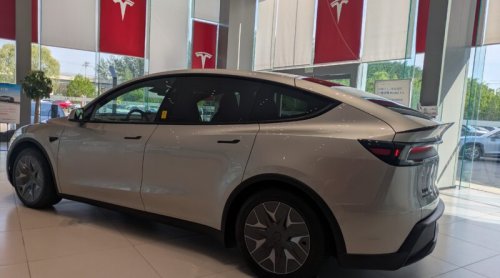 Tesla Model Y L. Why Would You Pick The Y?