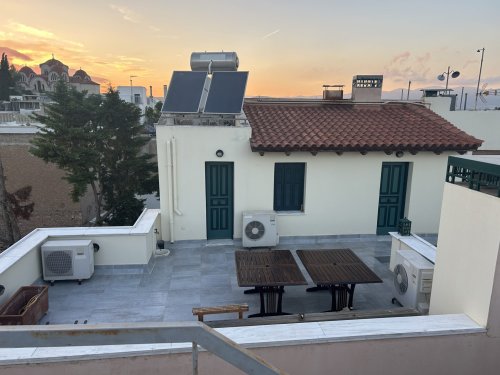Sunshine &amp; Heat Pumps — How Greece Does Net Zero