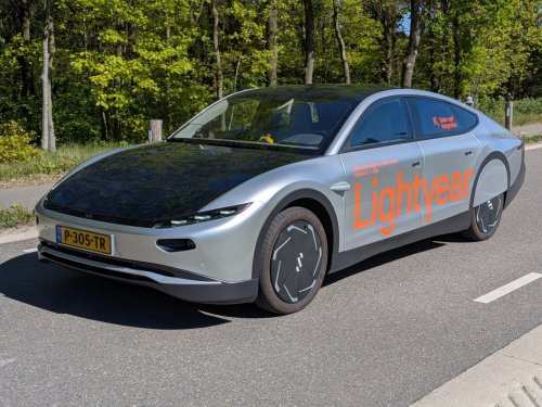 Fraunhofer Wants Solar Cells On Vehicles — To Help The Grid