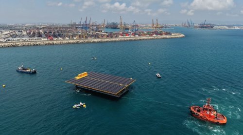 500 kW Floating Offshore Solar Farm Arrives in Valencia