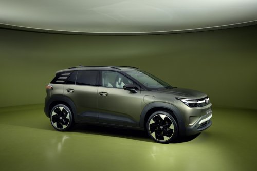 World Premiere of the All-New Electric ID. Cross: Premium Class in Compact Format