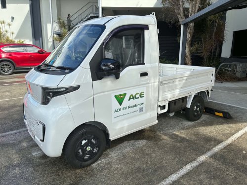 The Yewt &amp; Minivan Roadshow
