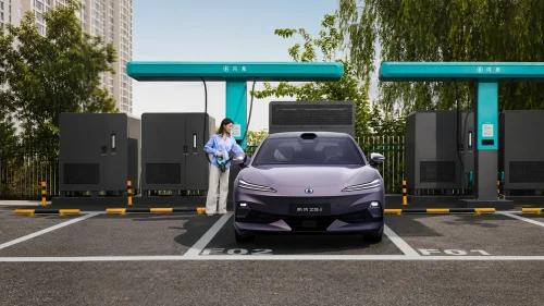 New Denza Z9S Breaks Range &amp; Handling Records At Average US Car Price