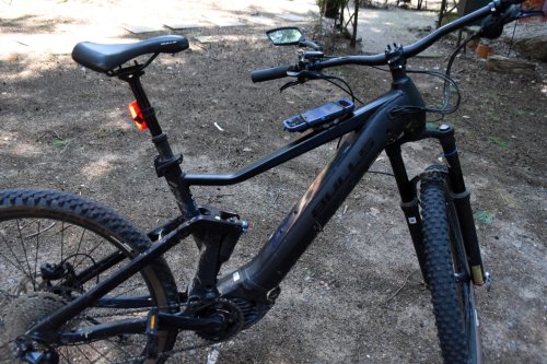 A High-Tech Control with Bluetooth Display Comes to Mountain Ebikes