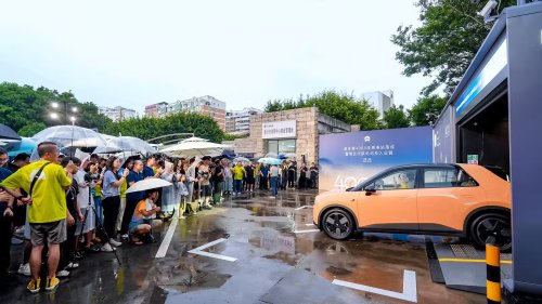 NIO Opens Battery Swapping to Firefly and Launches 5th-Generation Swapping Stations