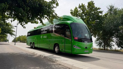 Fuel Cell Trucks And Buses Are Still Coming, And They Still Need More Green Hydrogen