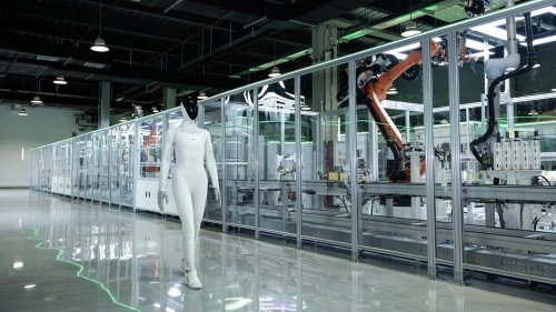 Xpeng, XPENG IRON Autonomously Walks Off Production Line