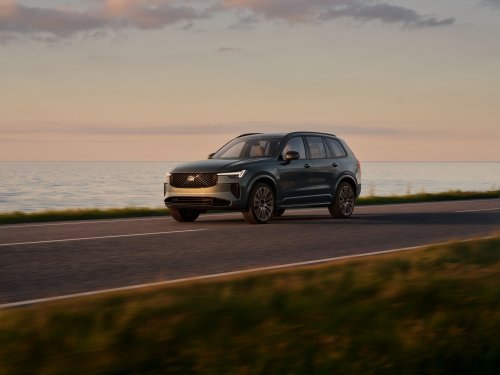 Volvo Upgrades the XC60 &amp; XC90 Plug-in Hybrids with Significantly More Fully Electric Range