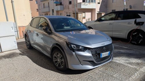 Peugeot E-208 Rental Car Review