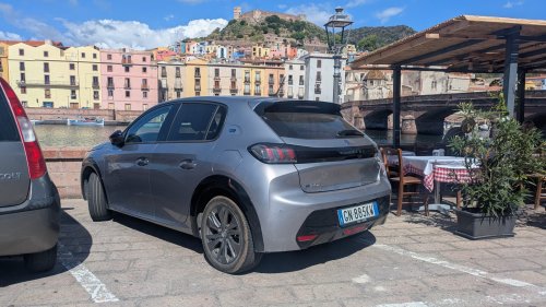 Peugeot E-208 Rental Car Review