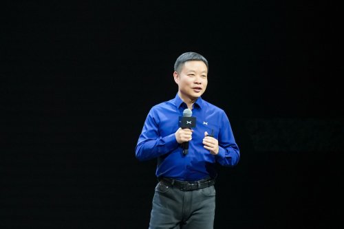 Xpeng, XPeng's right-hand-drive G9L, rated for 1,602 km, ships out for Australia