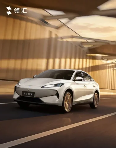 BYD, BYD's new ride-hailing brand launched the Linghui e7 with flash charging