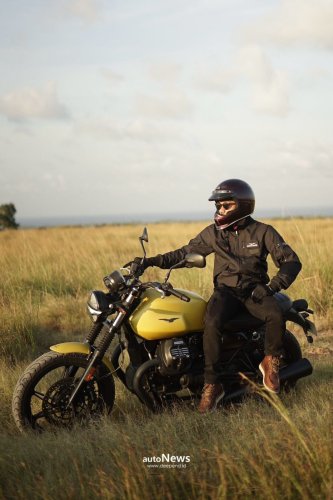PT Piaggio Indonesia Moto Guzzi x The Clan –  BERSENANG-SENANG DI TANAH SUMBA