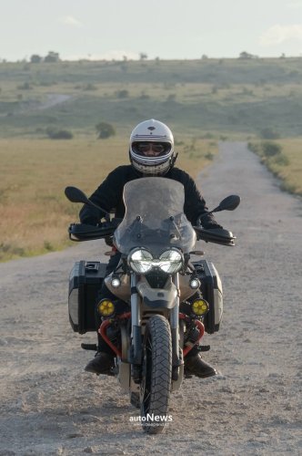 PT Piaggio Indonesia Moto Guzzi x The Clan –  BERSENANG-SENANG DI TANAH SUMBA