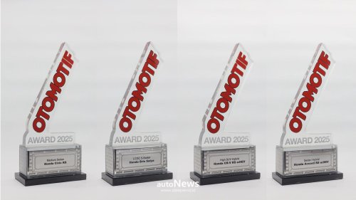 Mobil Hybrid Honda CR-V RS e:HEV – BEST SUV HYBRID DI OTOMOTIF AWARD 2025