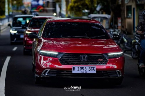 Honda, Honda CR-V, Honda e, Mobil Hybrid Honda CR-V RS e:HEV – BEST SUV HYBRID DI OTOMOTIF AWARD 2025