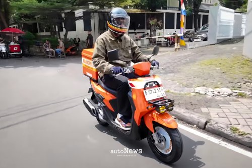 Modifikasi Skutik Gear Ultima Kalcer Edition – KOLABORASI WARKOPOLIM x KATROS GARAGE