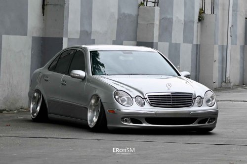 Erot1zm Modifikasi | Mercedes-Benz E 260 2003 – CARLOS SANG KAKI TANGAN
