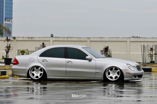 Erot1zm Modifikasi | Mercedes-Benz E 260 2003 – CARLOS SANG KAKI TANGAN