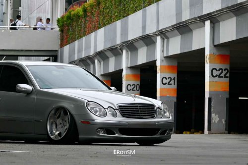 Mercedes-Benz, Erot1zm Modifikasi | Mercedes-Benz E 260 2003 – CARLOS SANG KAKI TANGAN