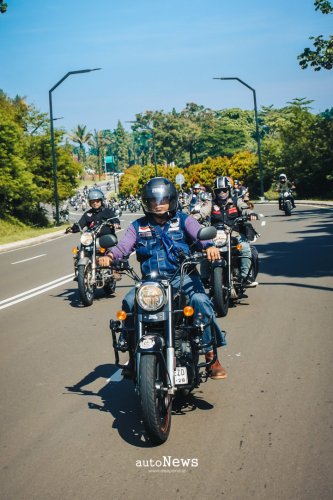 One Ride 2025 Ribuan Riders Royal Enfield – NGEGAS BARENG DI ONE RIDE 2025
