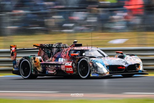 Contemporary Istanbul 2025 BMW Art Car World Tour – SAAT MOBIL BALAP JADI KANVAS SENI