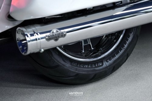 Special Edition BMW R 18 Transcontinental – DIBERKATI OLEH PAUS LEO XIV