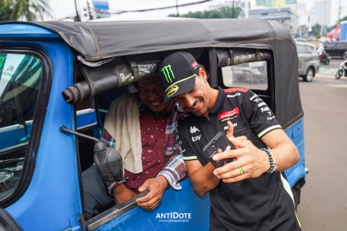 MotoGP, Road to MotoGP Mandalika 2025 Riders VR46 Racing Team – KELILING JAKARTA NAIK BAJAJ DAN MRT