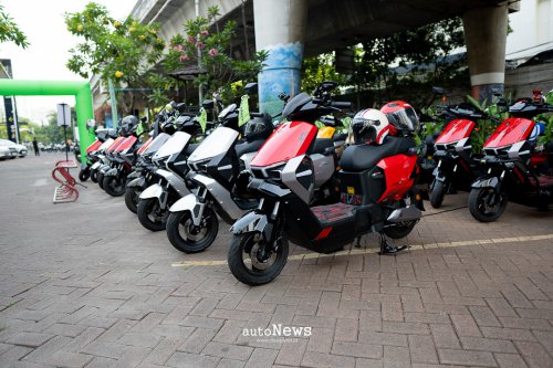 Kendaraan Listrik Ofero Ride & Connect – RAYAKAN GAYA HIDUP URBAN LEWAT STAREER 3 LIT
