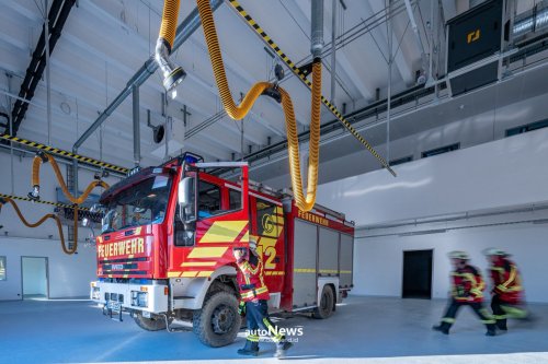 BMW, Energy Centre BMW Bangun Jantung Energi Pabrik Baterai –  TANPA GAS FOSIL