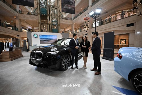 BMW, Mall Exhibition BMW & MINI – BIKIN PLAZA SENAYAN JADI ARENA PREMIUM