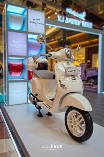 Motor Baru Vespa LX 150 i-get 2025 – INTIP FITUR, WARNA, DAN PROMO MENARIKNYA