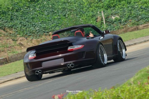 Heavy Hitter RWB x Surabaya Auto Galley – DUA HARI, TIGA LEGENDA