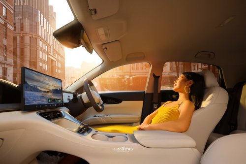 Geely, Mobil Listrik Geely EX2 Jadi Primadona GJAW 2025 – EV COMPACT RWD BERFITUR LENGKAP