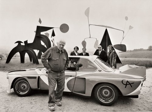 Car History BMW 3.0 CSL Art Car 1976: SAAT MOBIL BALAP JADI MEDIUM SENI
