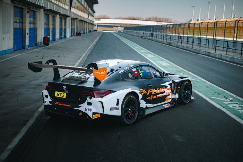 Power Trip Mobil Balap | BMW M4 GT3 EVO “BLEACH” – FROM VIRTUAL TO REAL