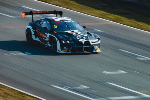 Power Trip Mobil Balap | BMW M4 GT3 EVO “BLEACH” – FROM VIRTUAL TO REAL