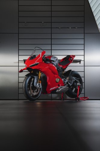 Ducati, Big Bike Superbike Tanpa Kompromi: Ducati Panigale V4 R Resmi Hadir di Indonesia