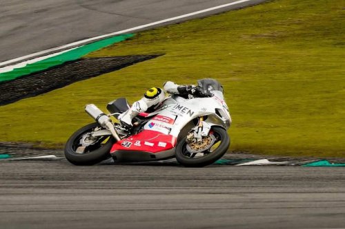 Idemitsu FIM ARRC 2026 Gerry Salim P2 di Sepang, MS Glow Racing Team Unjuk Gigi