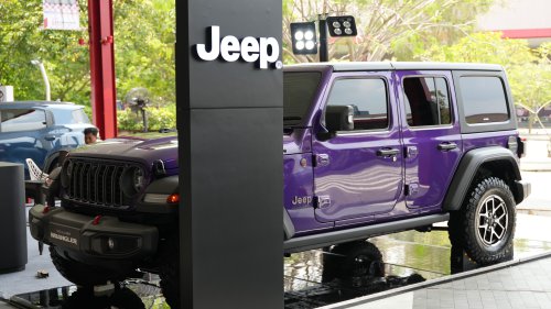 New Model Jeep Wrangler Dan Gladiator 2026 Meluncur: Warna Reign Jadi Sorotan