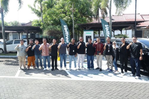 Charging Station 30 Menit Beres: Charger Ultra Fast 120 kW dari Voltron Hadir di Bali
