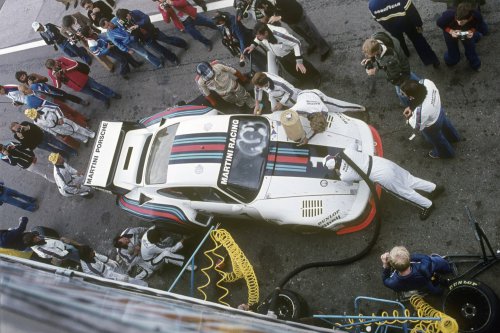 Serial Dokumenter Porsche Heritage Moments – UNGKAP KISAH GILA 935 YANG IKONIK
