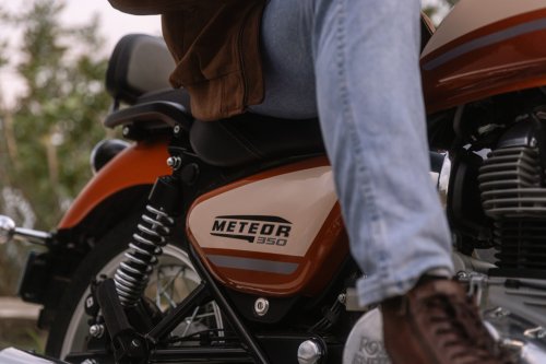 Motor Cruiser Royal Enfield Meteor 350 Langka Resmi Hadir di Tanah Air: Cuma 36 Unit