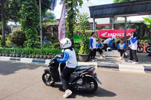 Safety Riding Pengendara Perempuan Meningkat, #Cari_Aman Jadi Kebutuhan Wajib
