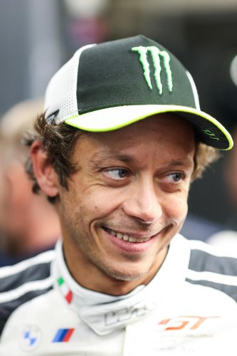 BMW, Valentino Rossi, BMW M Motorsport Penalti 30 Detik Hancurkan Peluang Valentino Rossi di GT World Challenge