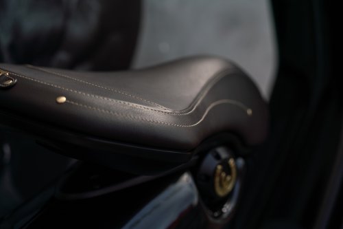 Motor Edisi Terbatas Vespa 946 Horse Hadir di Indonesia, Angkat Filosofi Tahun Kuda